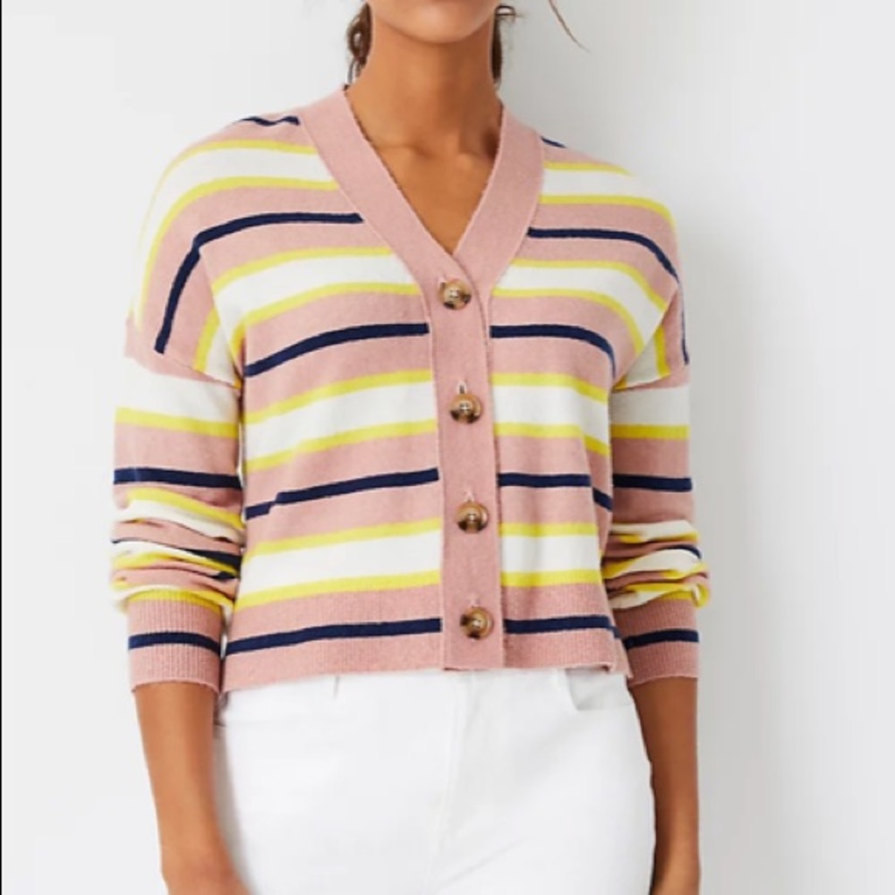 Cropped boyfriend cardigan